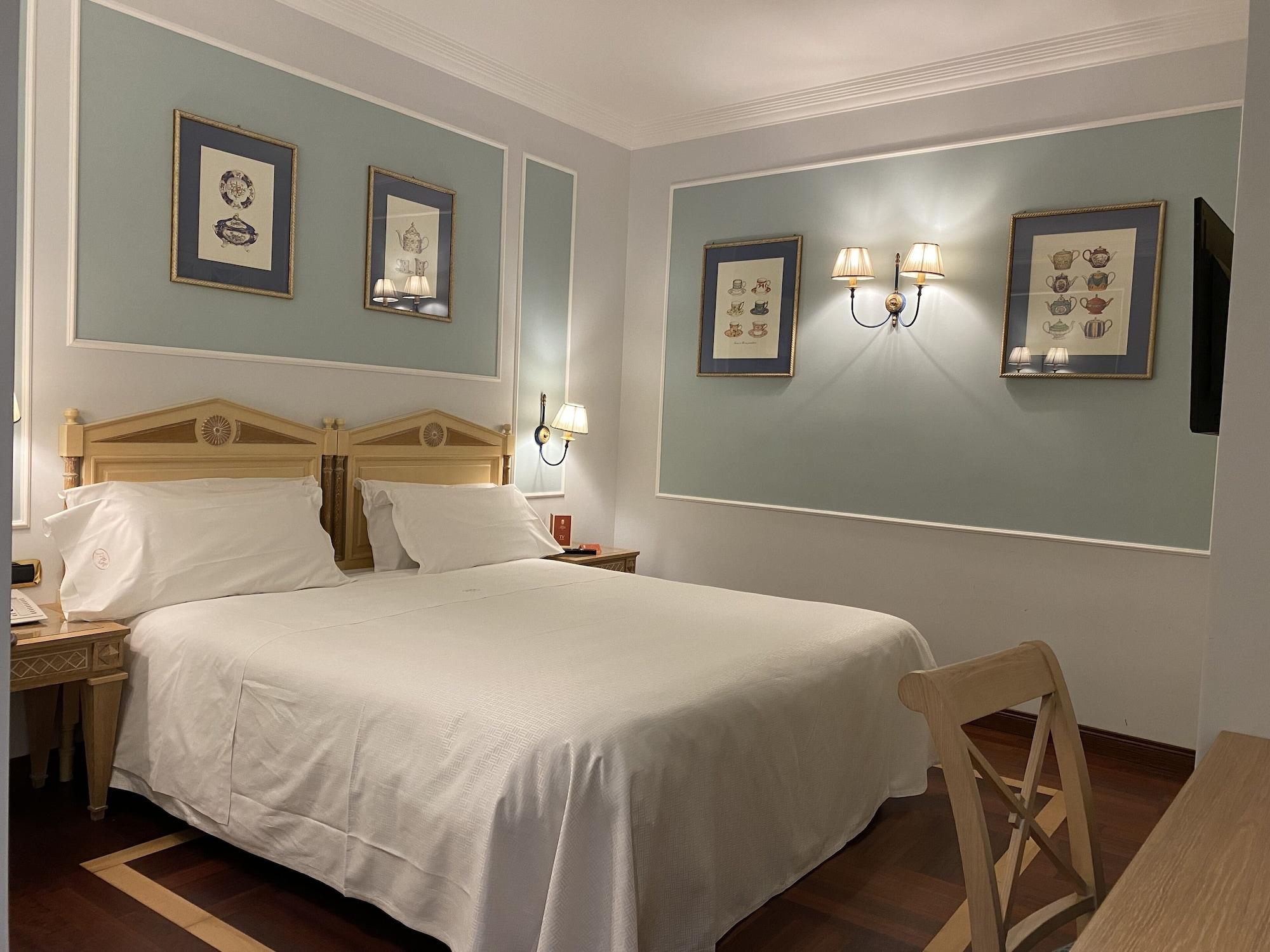 Palazzo Alabardieri Napoli Bagian luar foto