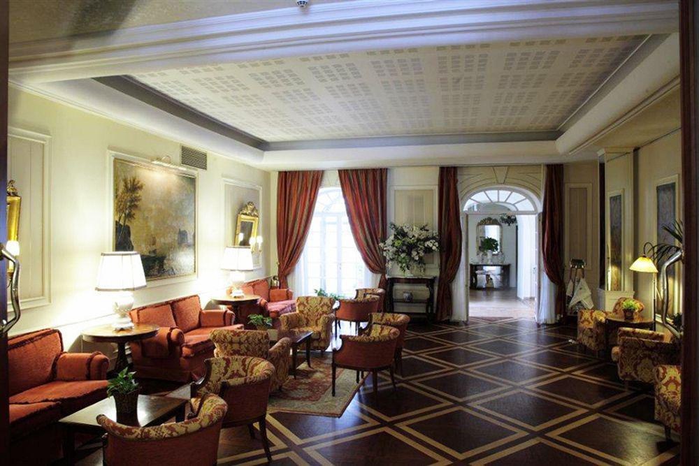 Palazzo Alabardieri Napoli Bagian luar foto